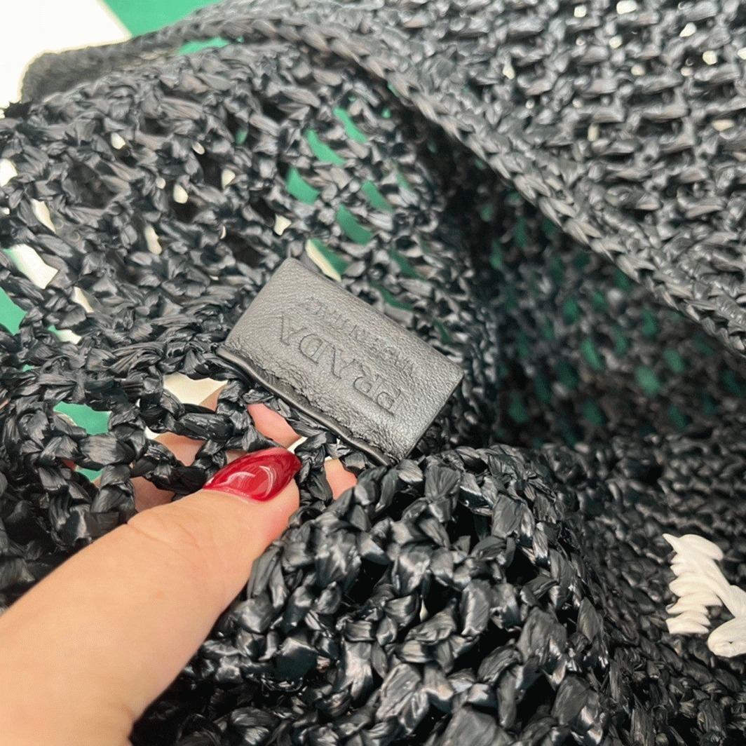 Pra*a Large Tote Bag Fake in Black Woven Raffia