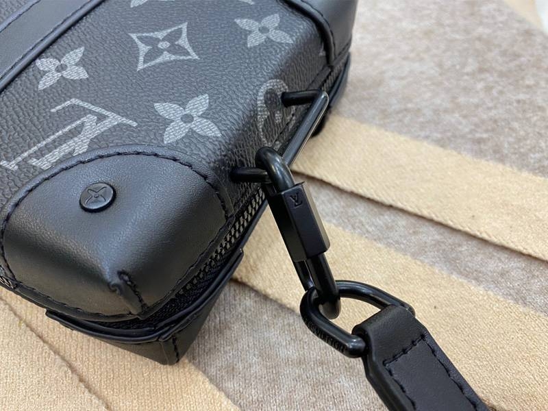 L0vis Vvtt0n Monogram Eclipse Virgil Abloh Wallet Trunk