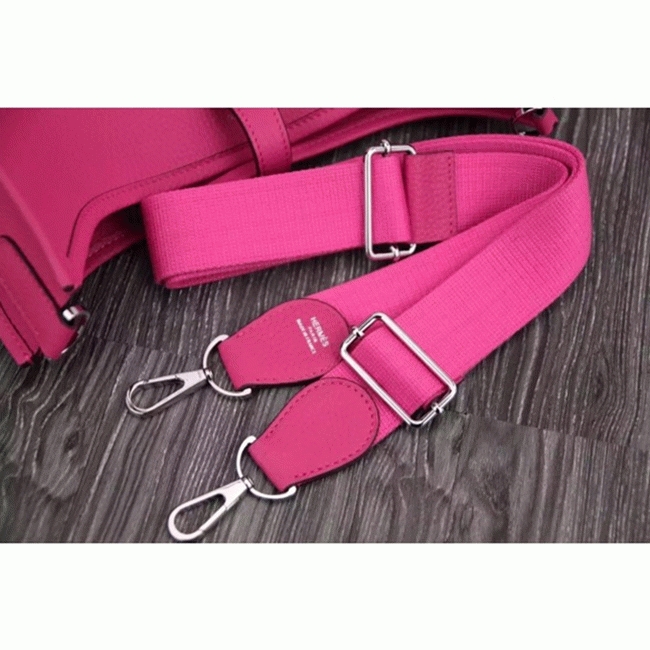 Rose Red Evelyne III PM Bag Replica AAA H**me5 Statement Crossbody