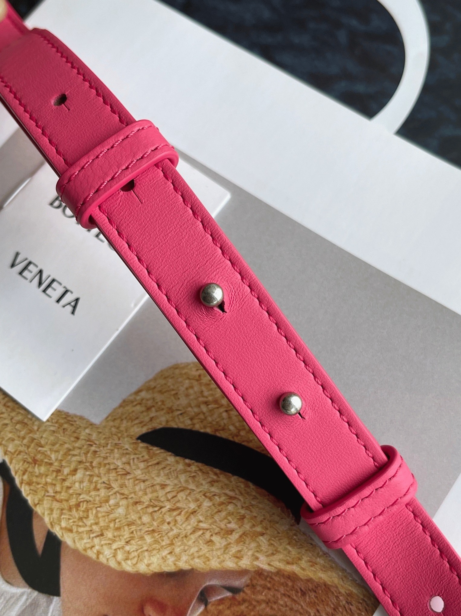Top Quality Knockoff B0tt*ga Ven*ta Candy Cassette Bag In Cranberry