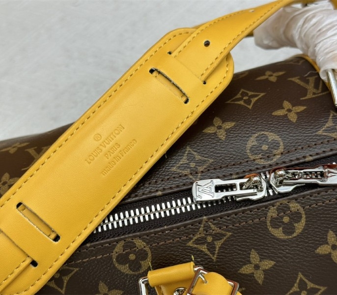 L0vis Vvtt0n Monogram Macassar Canvas Keepall Bandouliere 50 In Safran Yellow