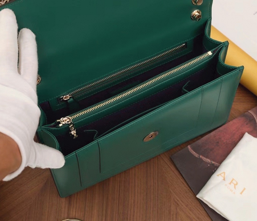 Replica Bv1g*ai Serpenti Forever Large Shoulder Bag Green Calfskin