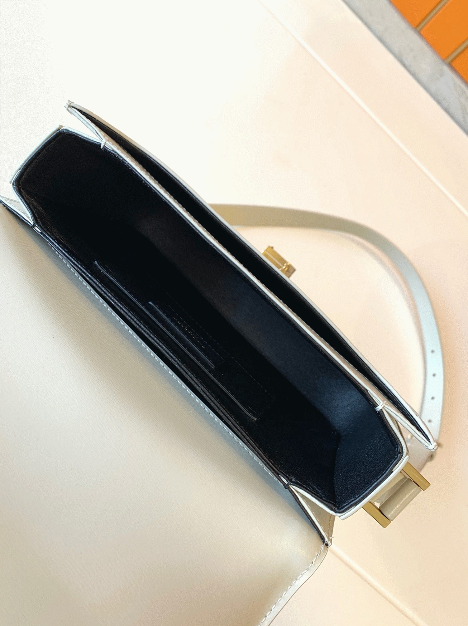 Fake Sa1nt Lau*nt Medium Solferino Bag White Calfskin