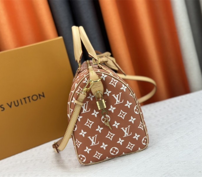 L0vis Vvtt0n Speedy P9 Bandouliere 30 Bag In Camel