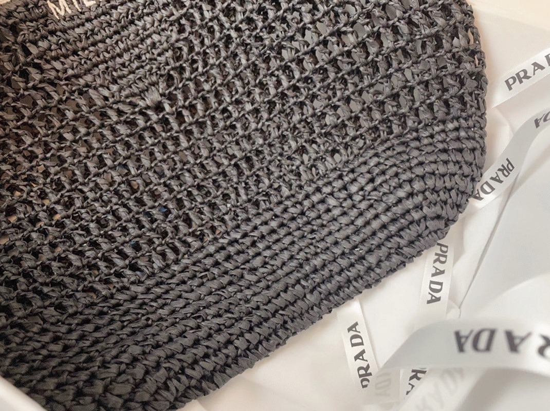 Pra*a Large Tote Bag Fake in Black Woven Raffia