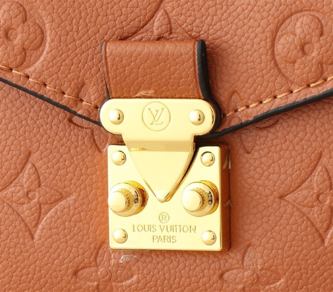 L0vis Vvtt0n Monogram Empreinte Metis Handbag In Cognac Brown