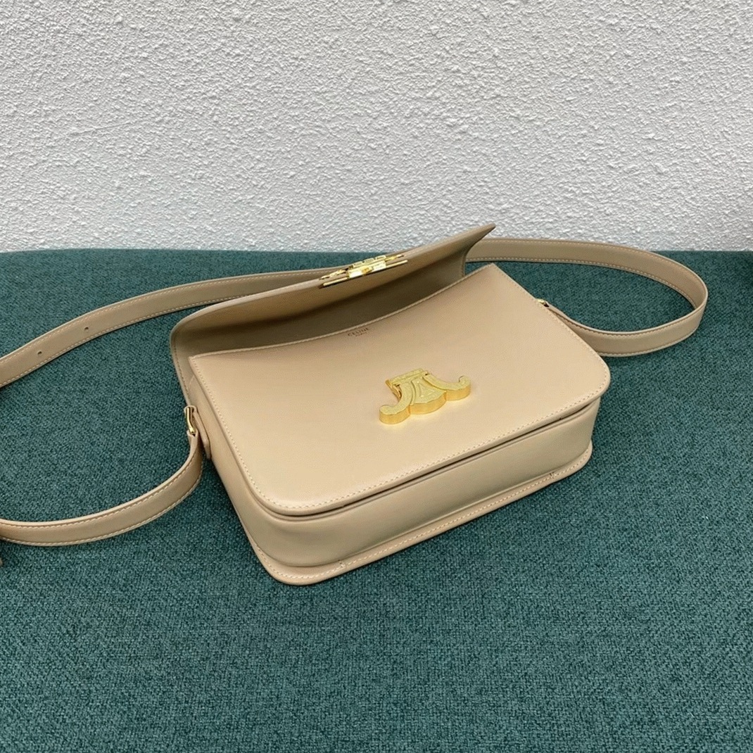 Top Quality Imitation Ce1i*e Triomphe Medium Bag In Nude