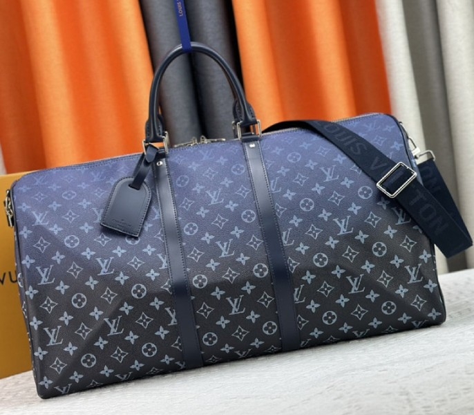 L0vis Vvtt0n Monogram Gradient Canvas Keepall Bandouliere 55 In Navy Blue