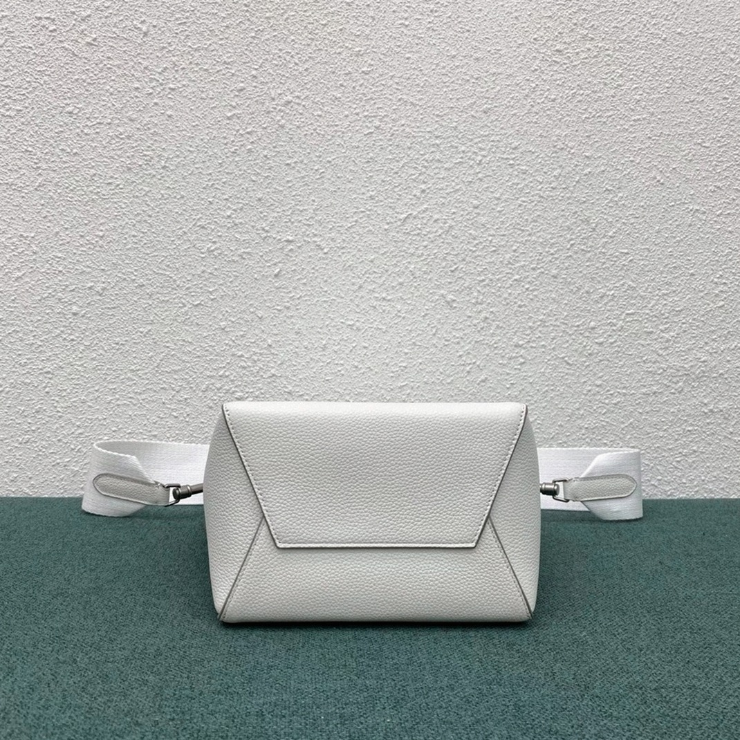 Top Quality Fake Ce1i*e Sangle Small Bucket Bag In White Calfskin