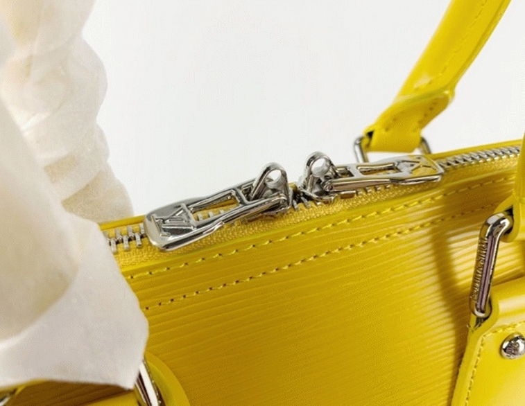 L0vis Vvtt0n Epi Leather Alma PM Handbag In Cedrat Yellow With Jacquard Strap