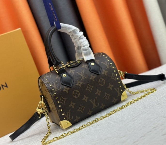 L0vis Vvtt0n Monogram Canvas Cruise 2025 Speedy 20 Trunk Bag In Black
