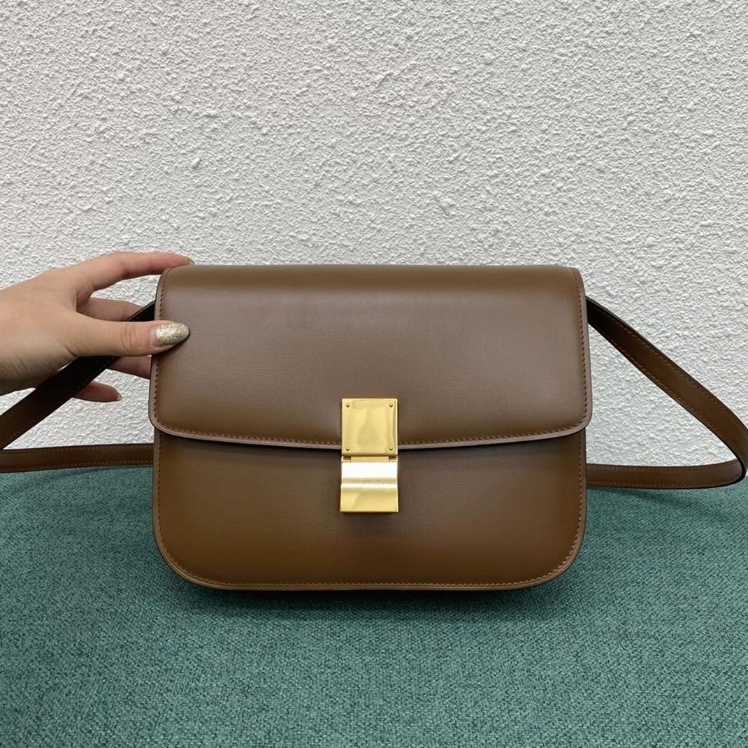 Top Quality Fake Ce1i*e Classic Box Medium Bag In Camel