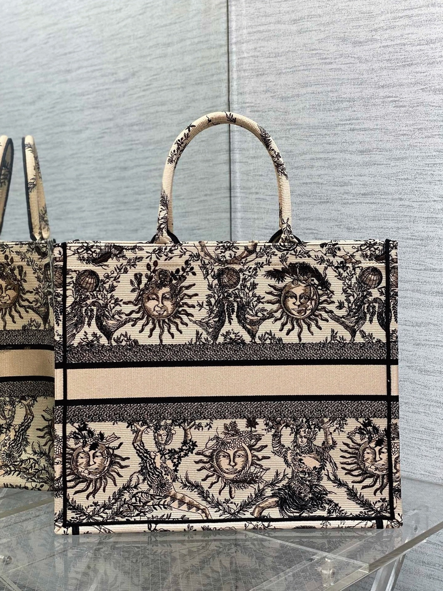 D10r Large Book Tote Bag Replica in Beige Toile de Jouy Soleil Embroidery