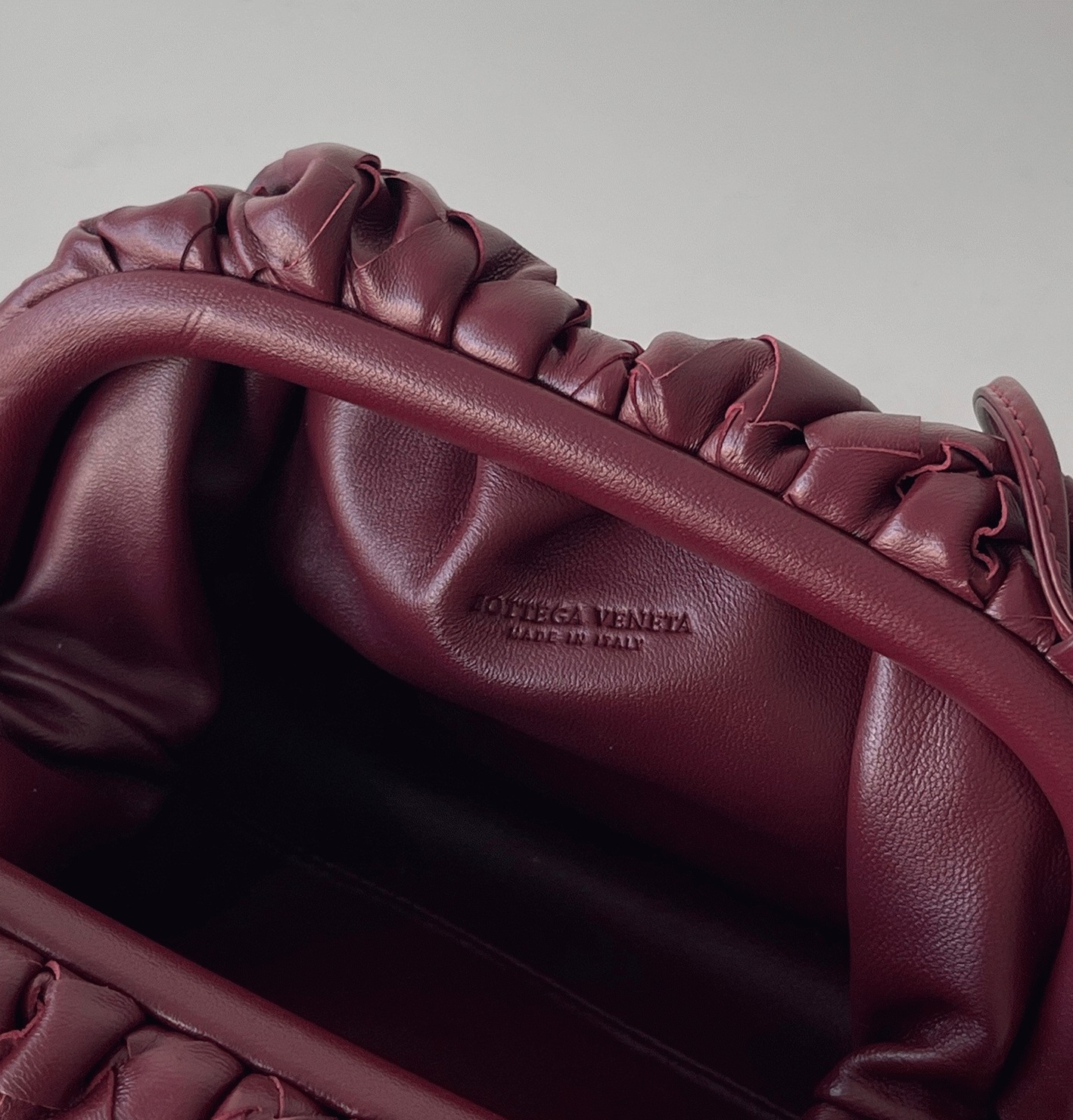 Fake B0tt*ga Ven*ta Mini Pouch with Strap Bordeaux