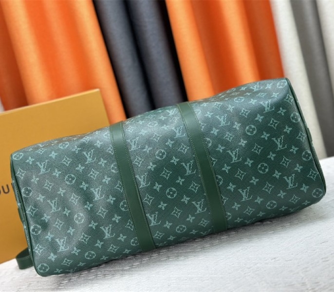 L0vis Vvtt0n Monogram Heritage Canvas Keepall Bandouliere 50 In Green