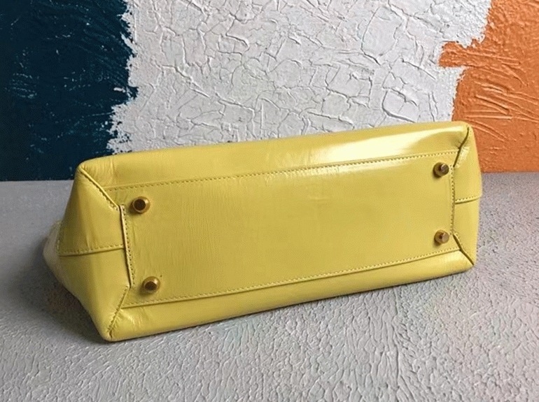 Top Quality Fake B0tt*ga Ven*ta Arco Medium Bag In Yellow Intrecciato Leather