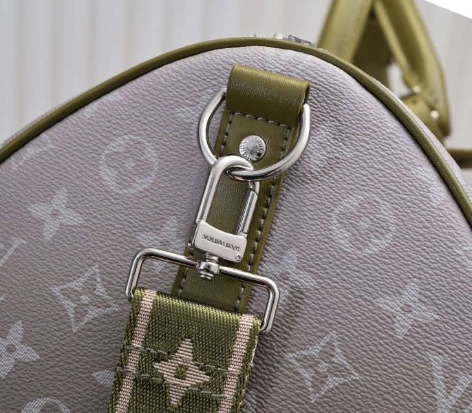LV Monogram Gradient Canvas Keepall Bandouliere 55 In Khaki Green