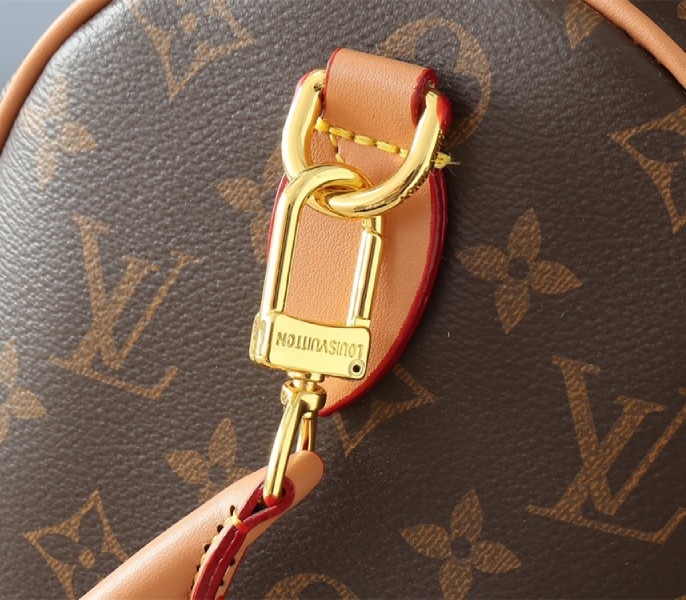 L0vis Vvtt0n Monogram Canvas Soft Speedy 30 Crafty Handbag In Red