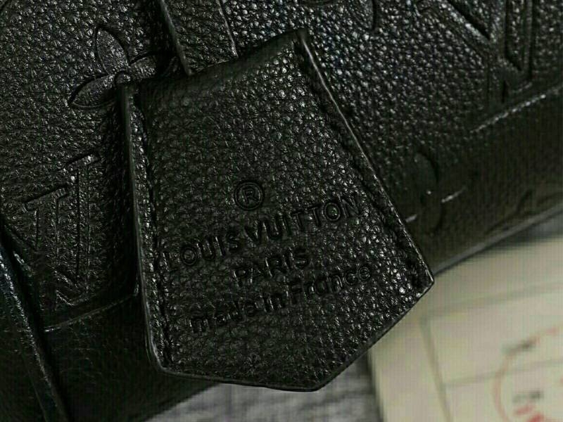L0vis Vvtt0n Monogram Empreinte Speedy Bandouliere 25 Handbag In Black