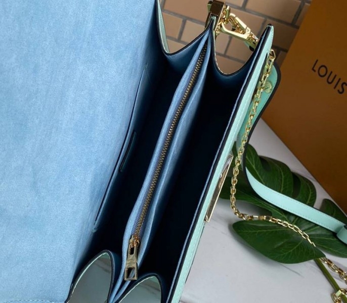 L0vis Vvtt0n Dauphine Lugano MM Bag In Bleu Azur Blue