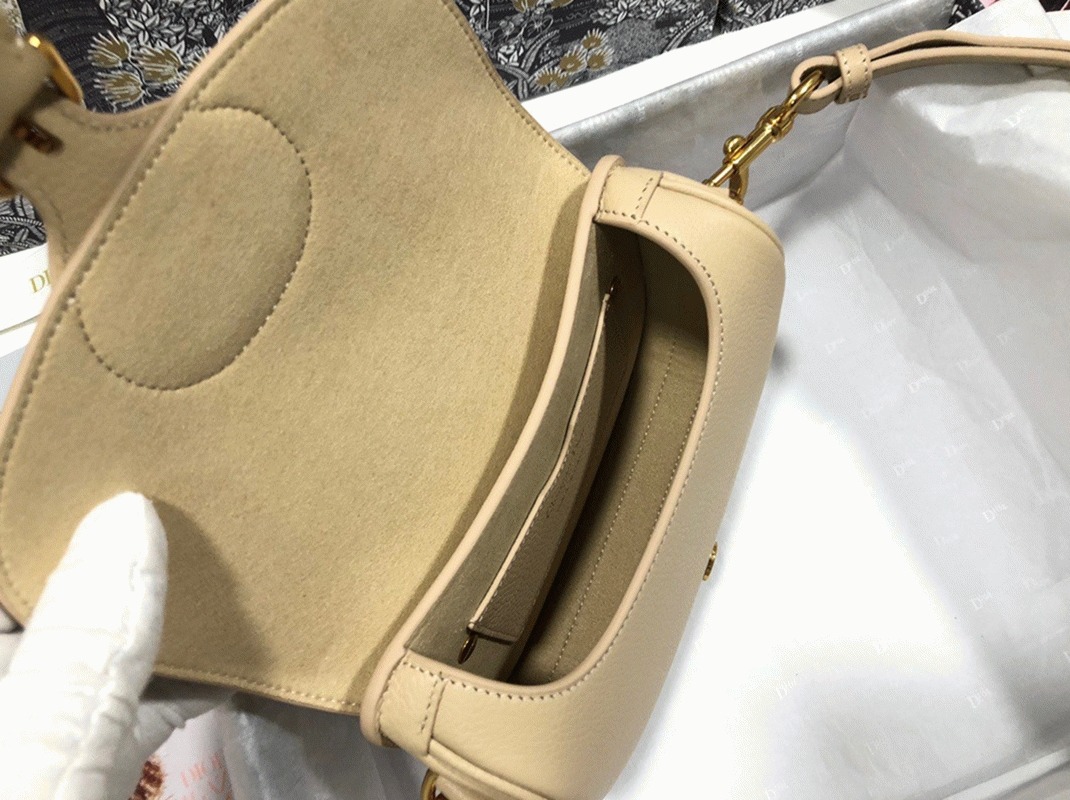 D10r Bobby Medium Bag Fake in Beige