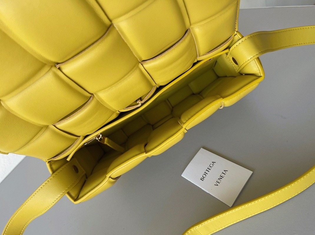 Top Quality Fake B0tt*ga Ven*ta Padded Cassette Bag In Yellow