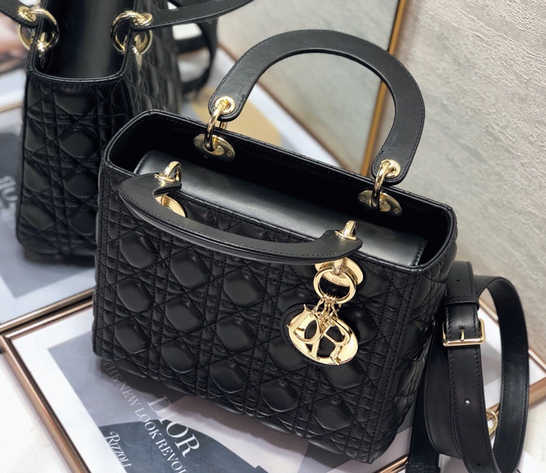 D10r Lady D10r Medium Bag Fake in Black Cannage Lambskin
