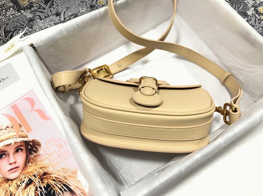 D10r Bobby Medium Bag Fake in Beige