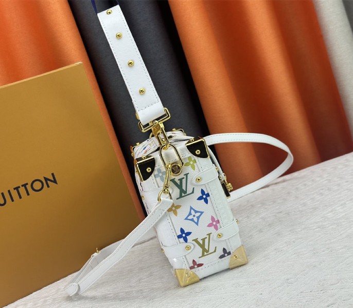 L0vis Vvtt0n X TM Multicolored Side Trunk MM In White