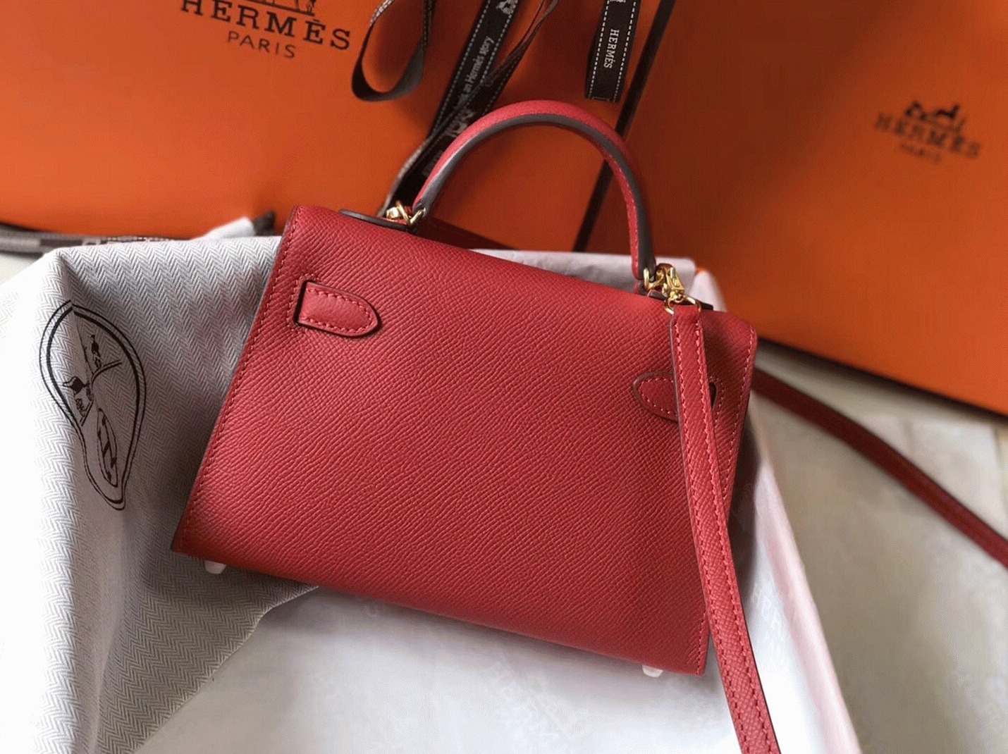 H**me5 Kelly Mini II Bag Replica in Rouge Vif