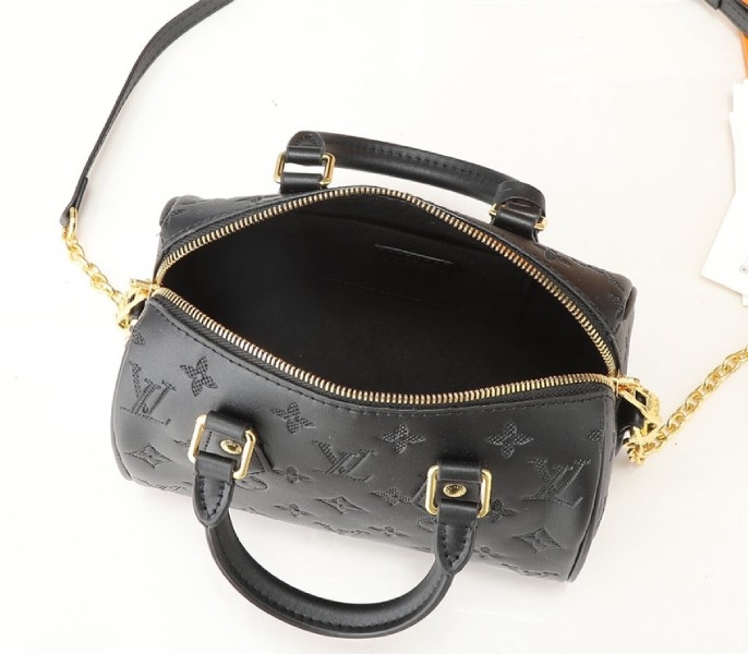 L0vis Vvtt0n Other Leathers Speedy Bandouliere 20 Handbag In Black