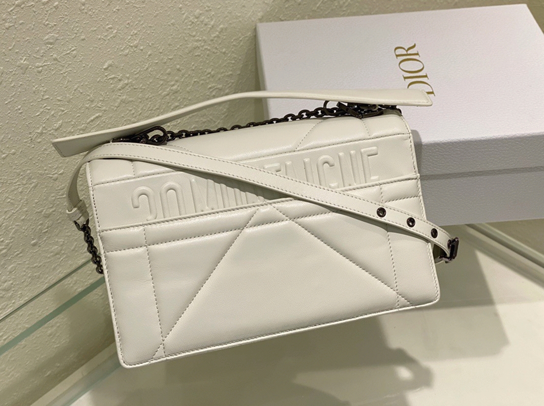 D10r 30 Montaigne Chain Bag with Handle Replica in White Lambskin