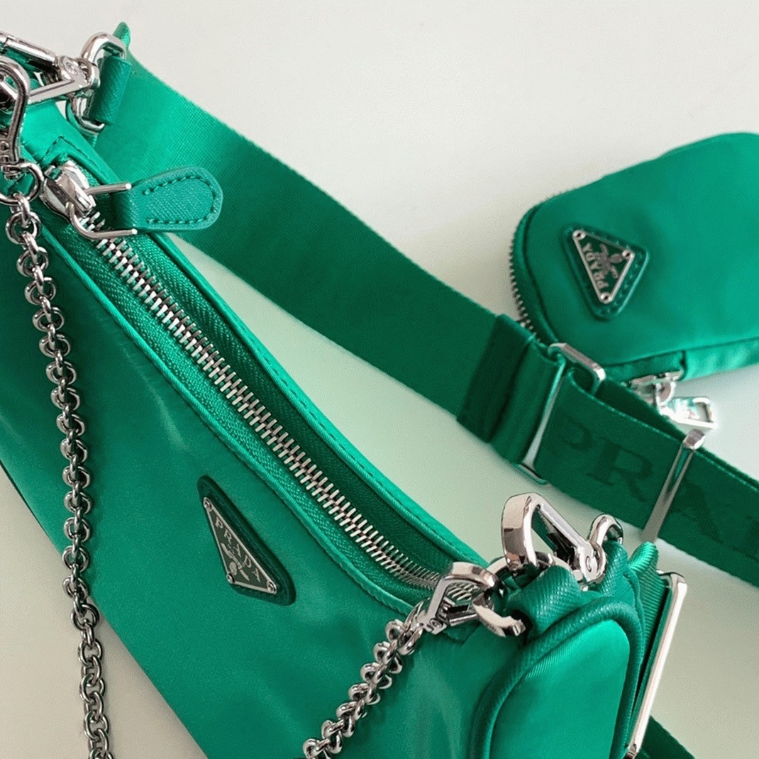 Pra*a Re-Edition Shoulder Bag Replica in Green