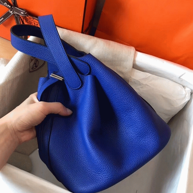 Electric blue knockoff H**me5 Picotin Lock 18cm handbag