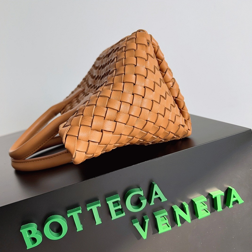 Top Quality Replica B0tt*ga Ven*ta Cabat Mini Bag In Caramel Intrecciato Lambskin