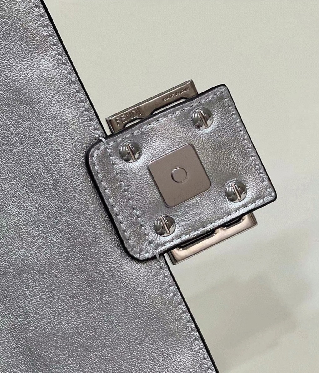 Top Quality F**di Medium Baguette Bag In Silver FF