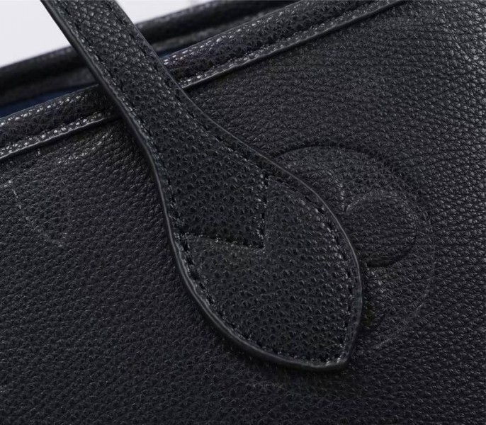 L0vis Vvtt0n Monogram Empreinte Neverfull MM Tote In Black