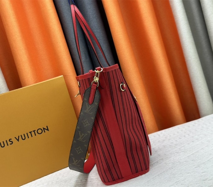 L0vis Vvtt0n Neverfull Bandouliere Inside Out MM Tote In Monogram Canvas And Rouge Sari Textile