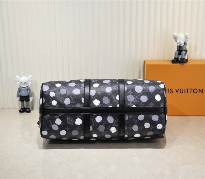 L0vis Vvtt0n X YK Monogram Eclipse Keepall 45 Bandouliere Travel Bag