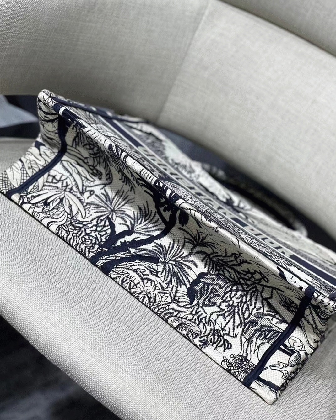 D10r Medium Book Tote Bag Fake in Blue Toile de Jouy Palms Embroidery