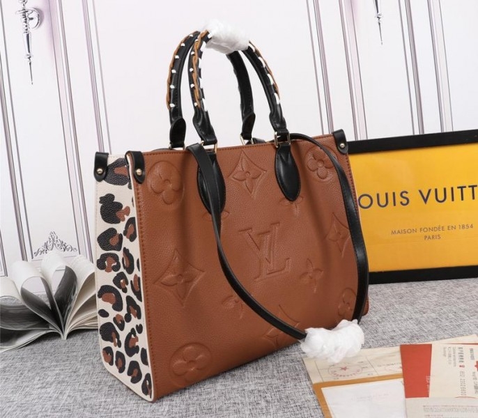 L0vis Vvtt0n Monogram Empreinte Wild At Heart Onthego MM Tote In Caramel Brown