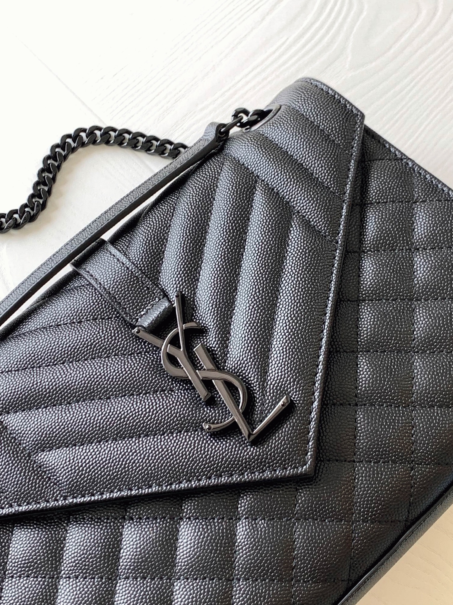 Replica Sa1nt Lau*nt Envelope Meidum Black Bag with Black Hardware