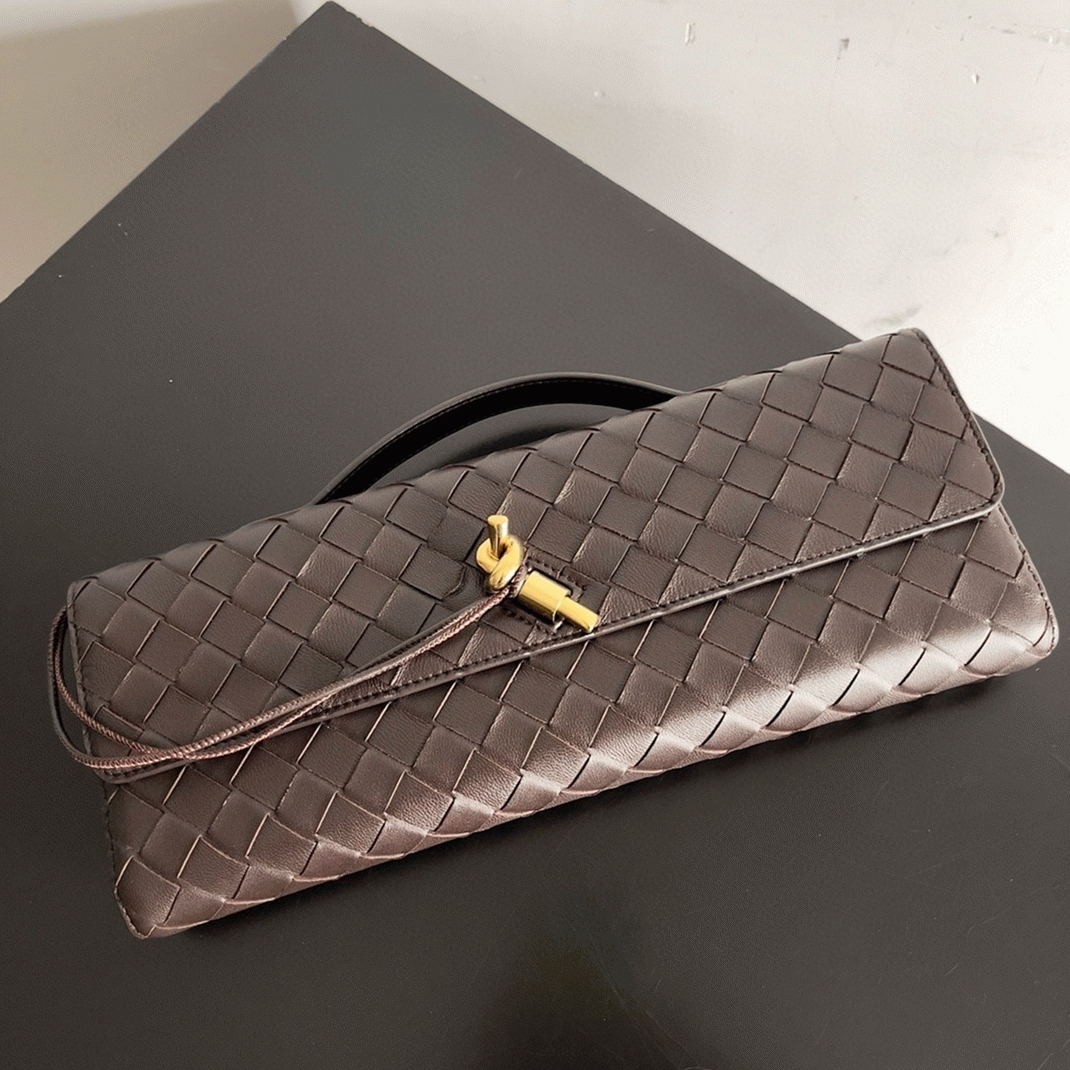Replica B0tt*ga Ven*ta Andiamo Clutch with Handle Fondant