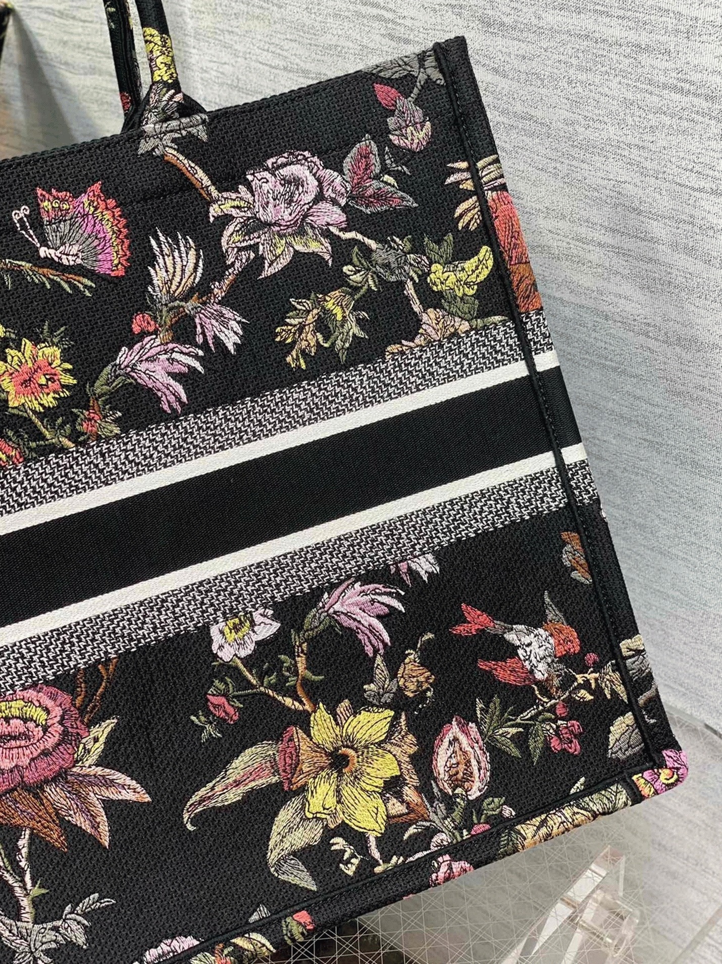 D10r Large Book Tote Bag Faux in Black Jardin Botanique Embroidery