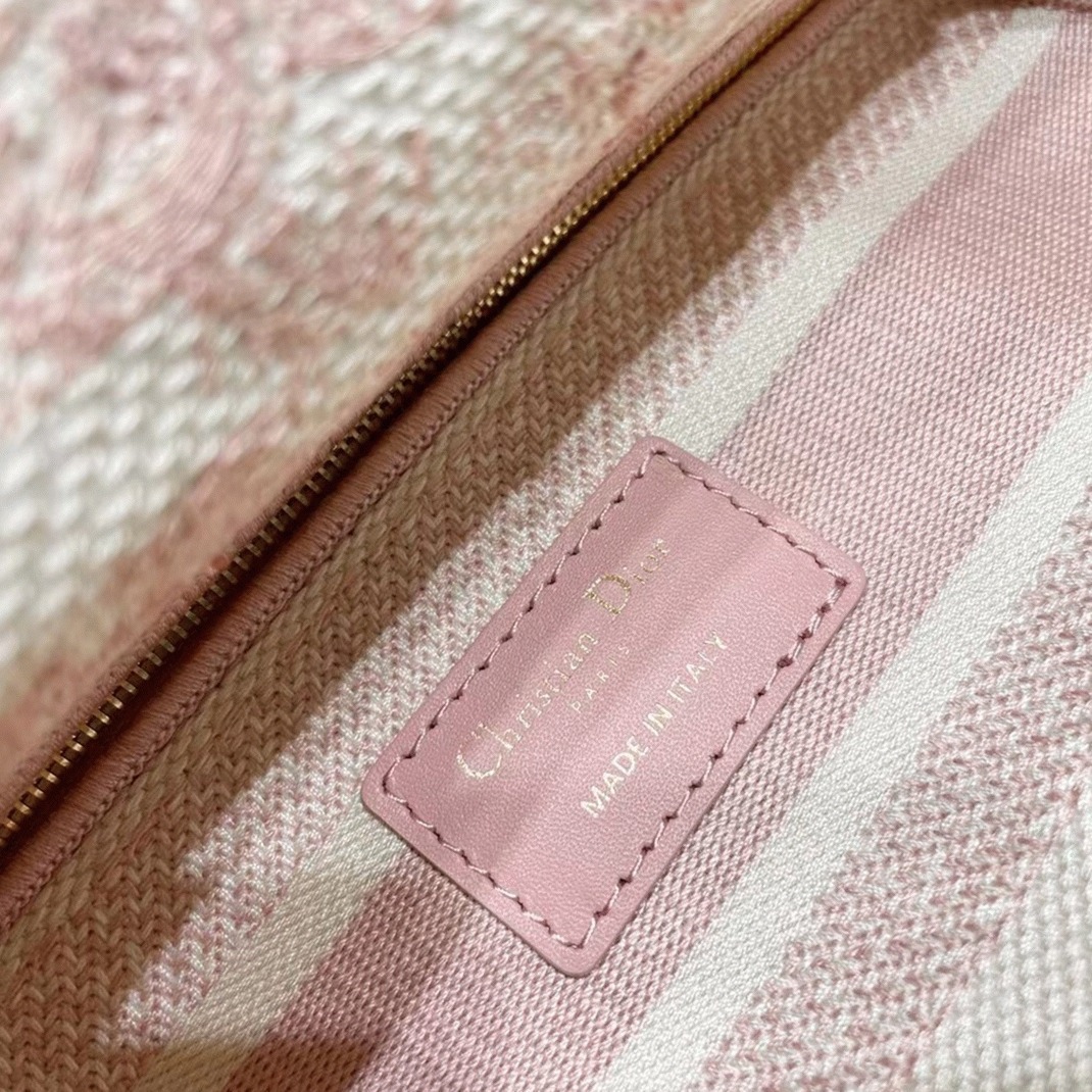 D10r Lady D-Lite Medium Bag Replica in Pink Toile de Jouy Embroidery