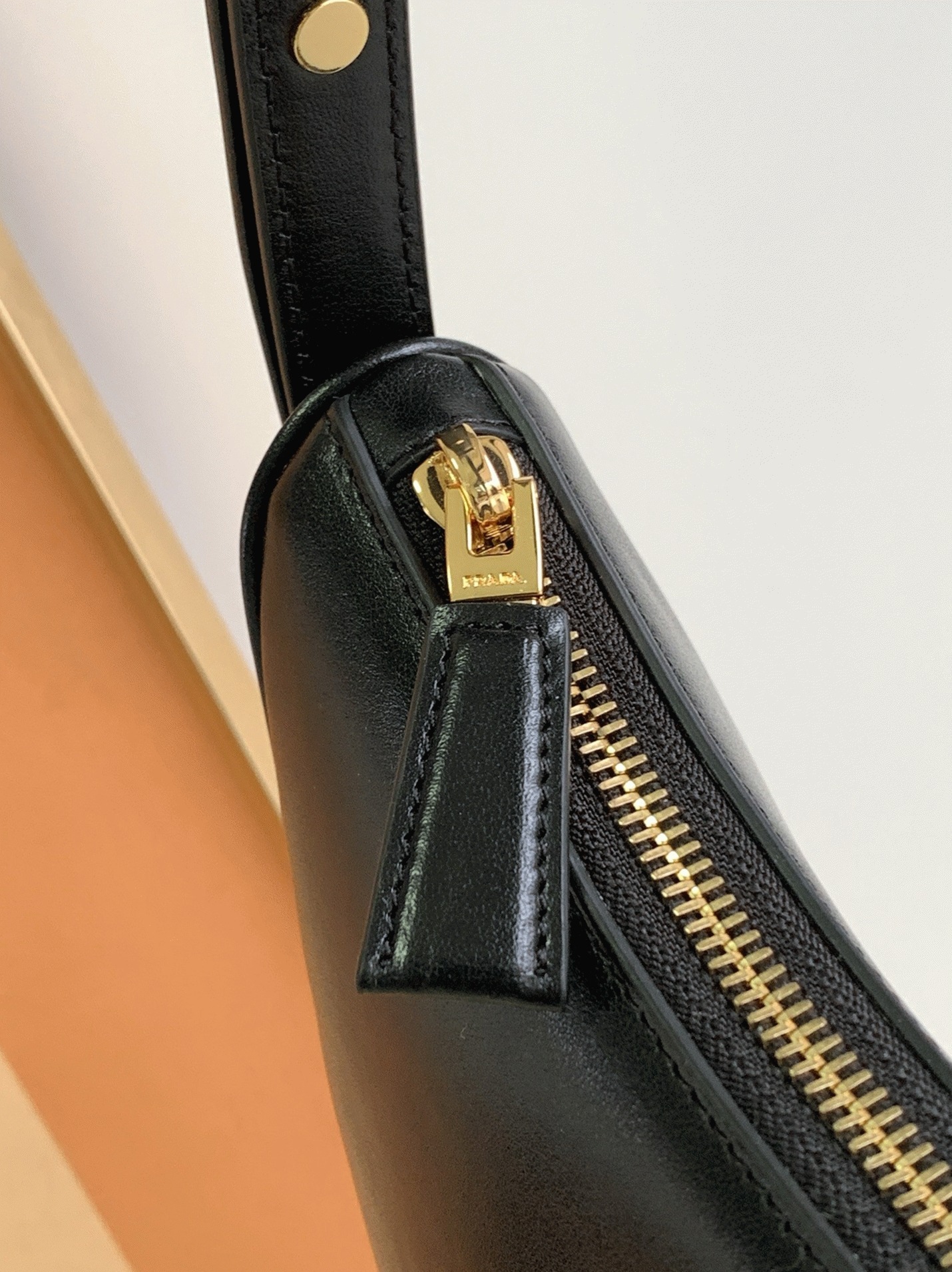 Black Pra*a Arque Shoulder Bag Replica