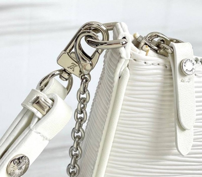 L0vis Vvtt0n Epi Leather Easy Pouch On Strap In Quartz White