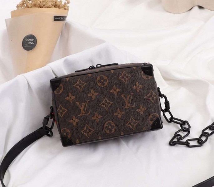 L0vis Vvtt0n Monogram Canvas Mini Soft Trunk Black Bag