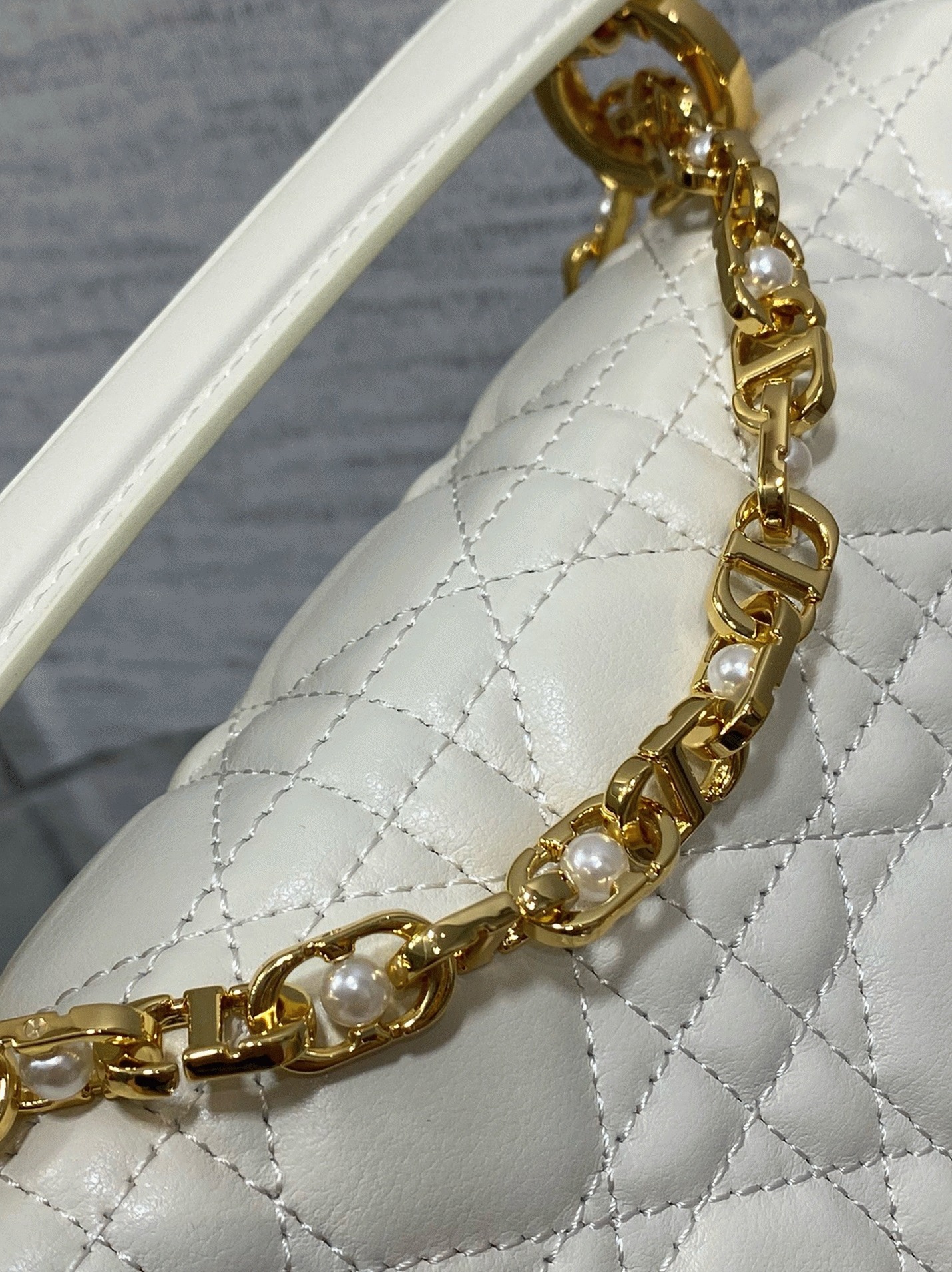 D10r Small Jolie Top Handle Bag Replica in White Cannage Calfskin