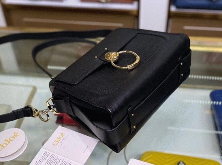 top quality knockoff Ch10e small tess day bag in black grained leather